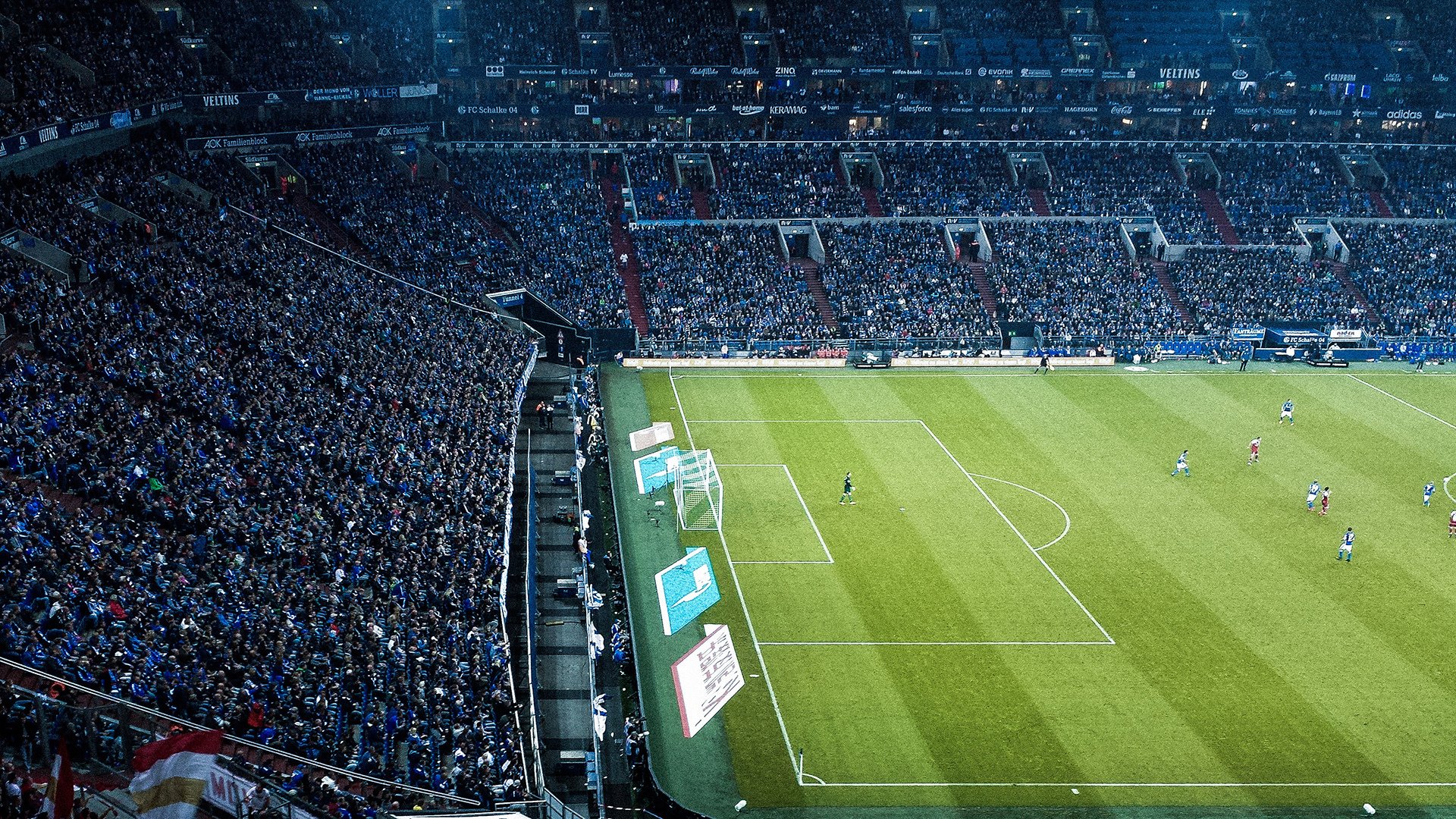 世界杯“球迷签名墙”成为当地新晋网红打卡点