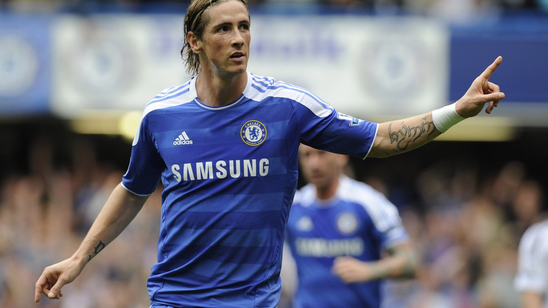 世界杯限定球衣被欧冠俱乐部纳入纪念馆 陈列于球队名人堂